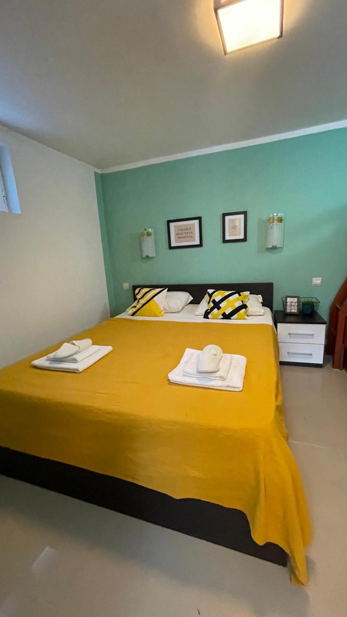 Family House With Pool & Sea View Aparthotel Bijela Luaran gambar