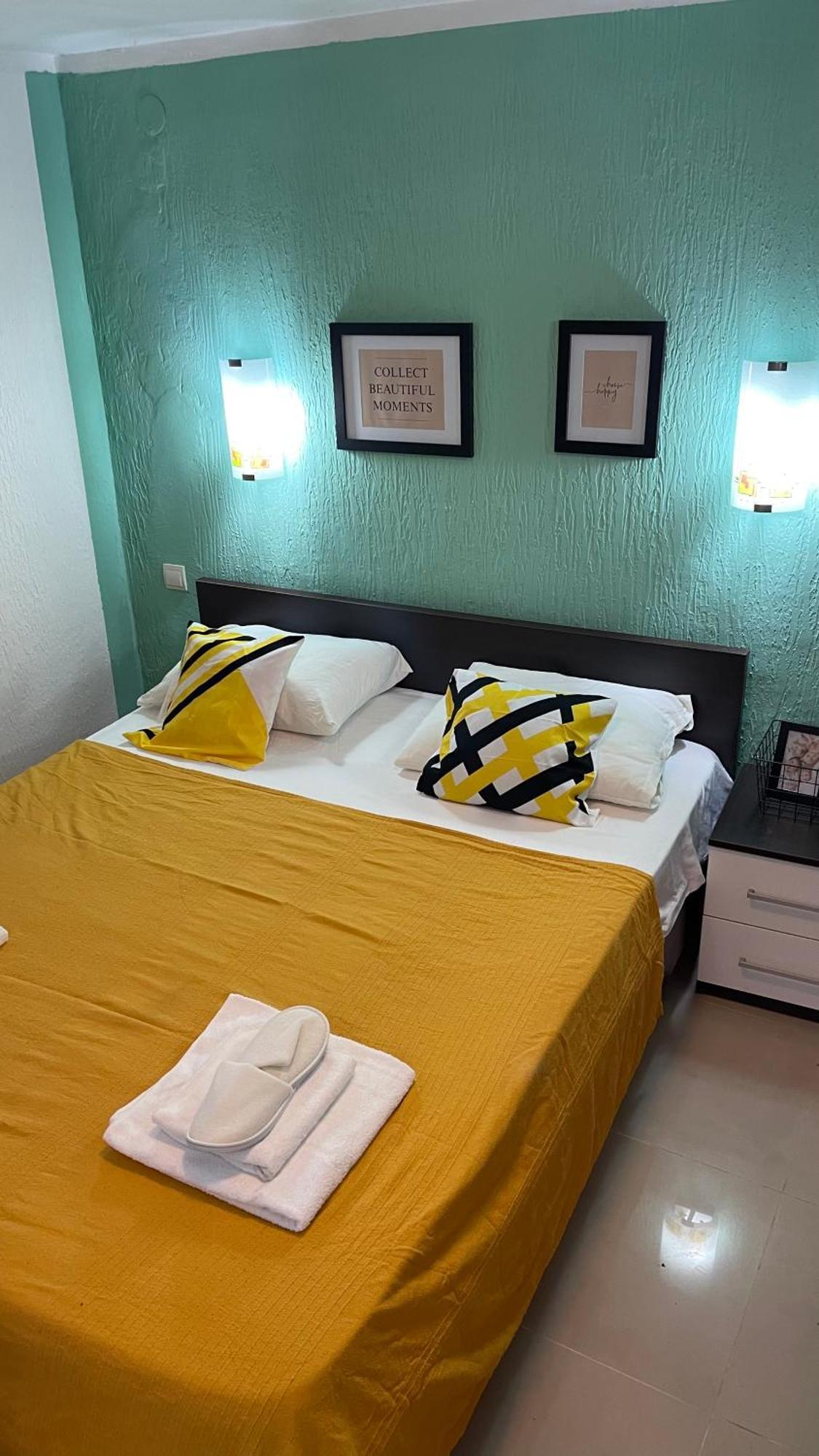 Family House With Pool & Sea View Aparthotel Bijela Luaran gambar