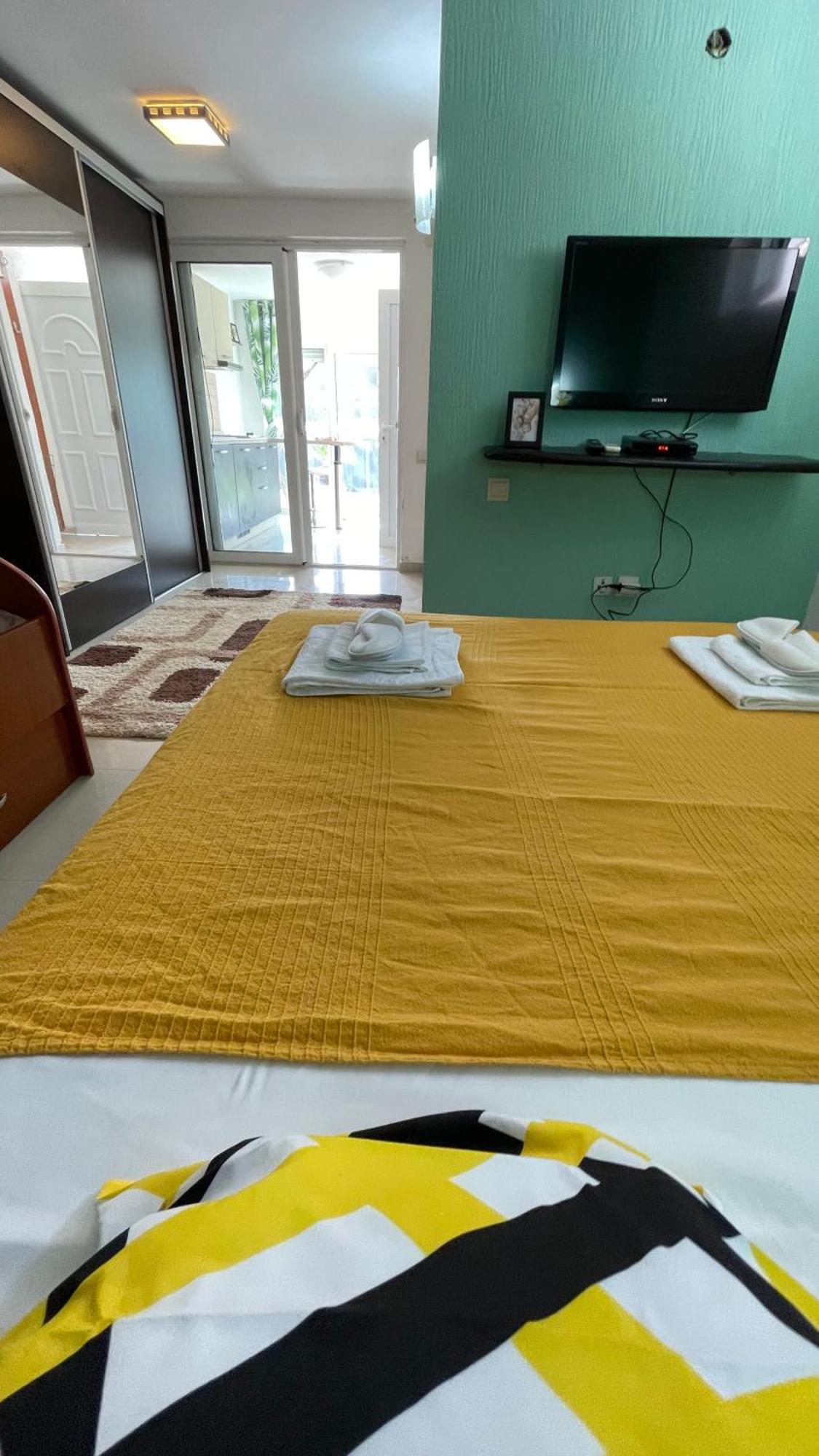Family House With Pool & Sea View Aparthotel Bijela Luaran gambar
