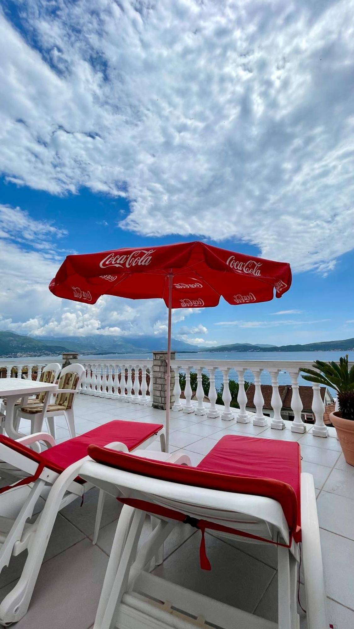 Family House With Pool & Sea View Aparthotel Bijela Luaran gambar