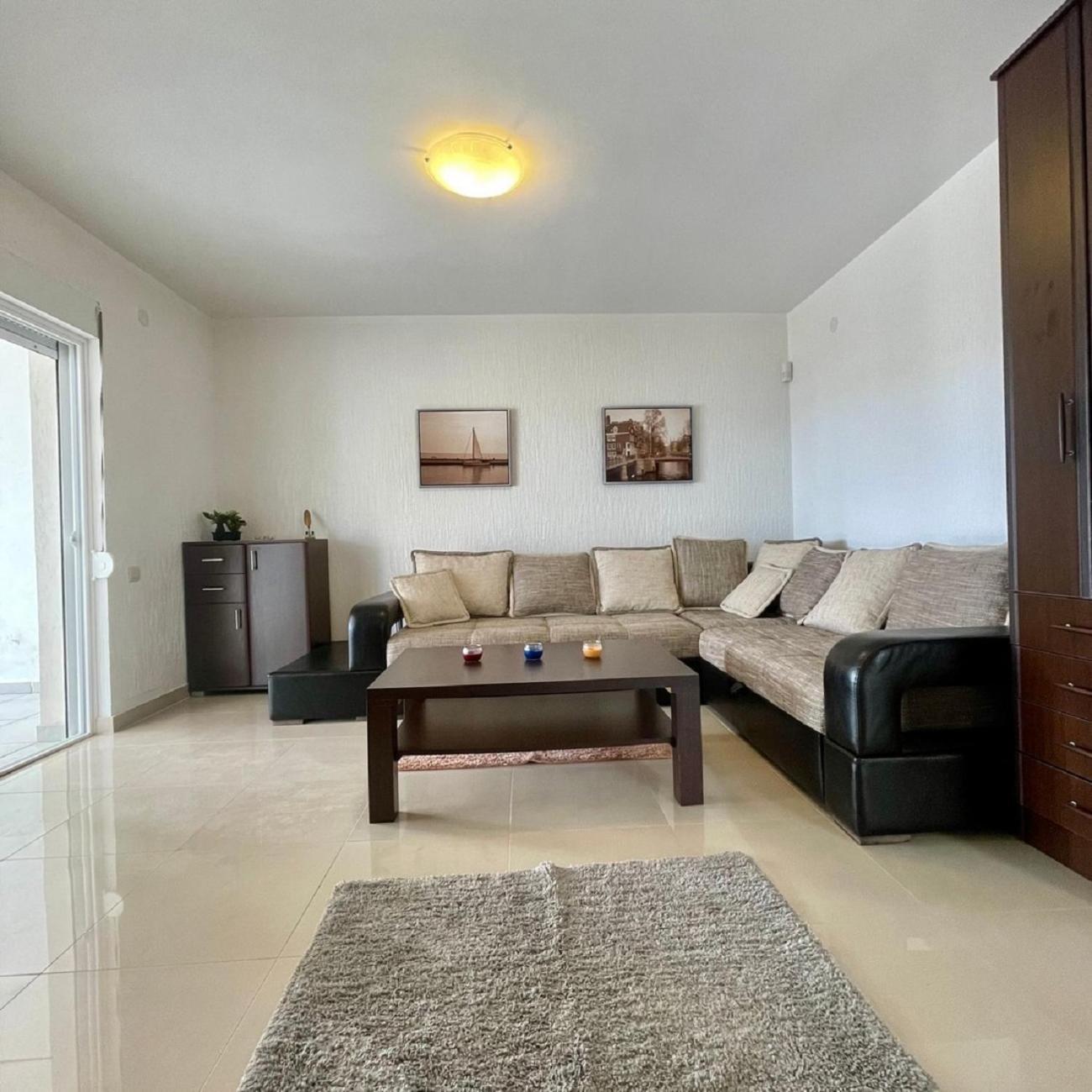 Family House With Pool & Sea View Aparthotel Bijela Luaran gambar