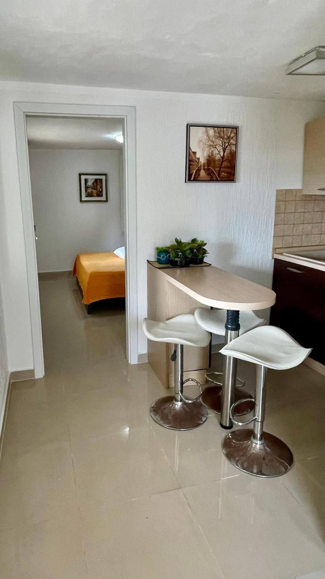 Family House With Pool & Sea View Aparthotel Bijela Luaran gambar