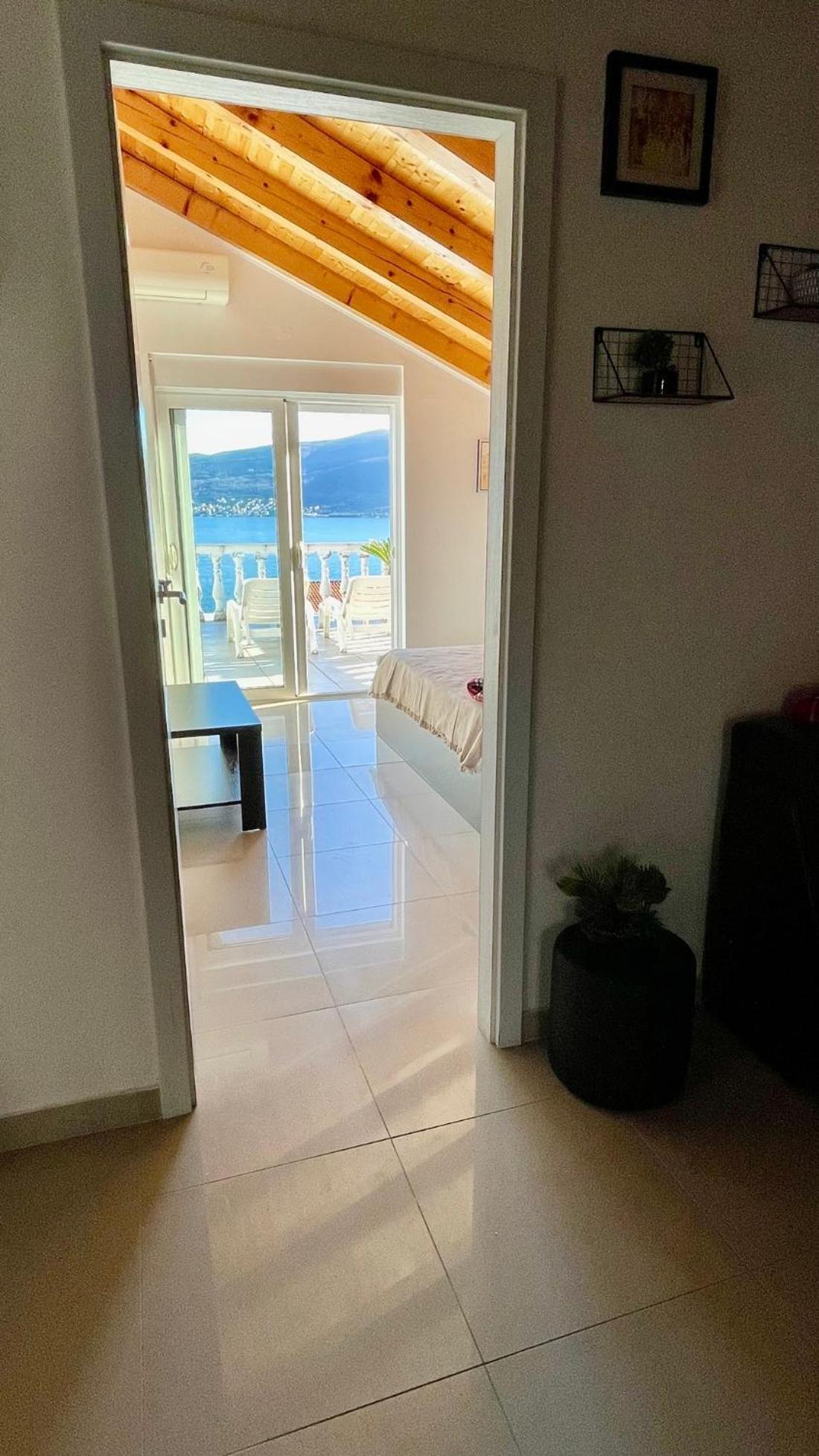 Family House With Pool & Sea View Aparthotel Bijela Luaran gambar